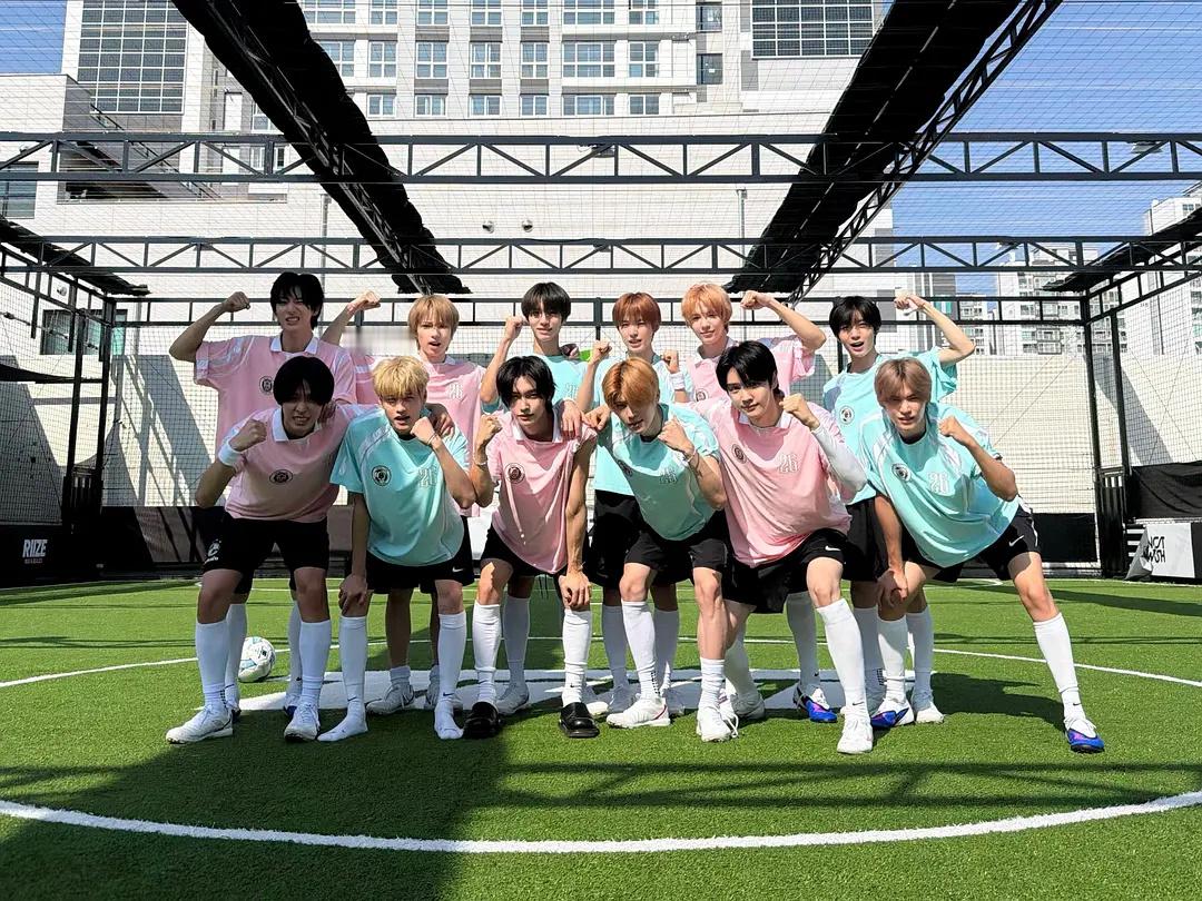 RIIZEnctwish大合照 RIIZE & nctwish世界杯足球综艺大合