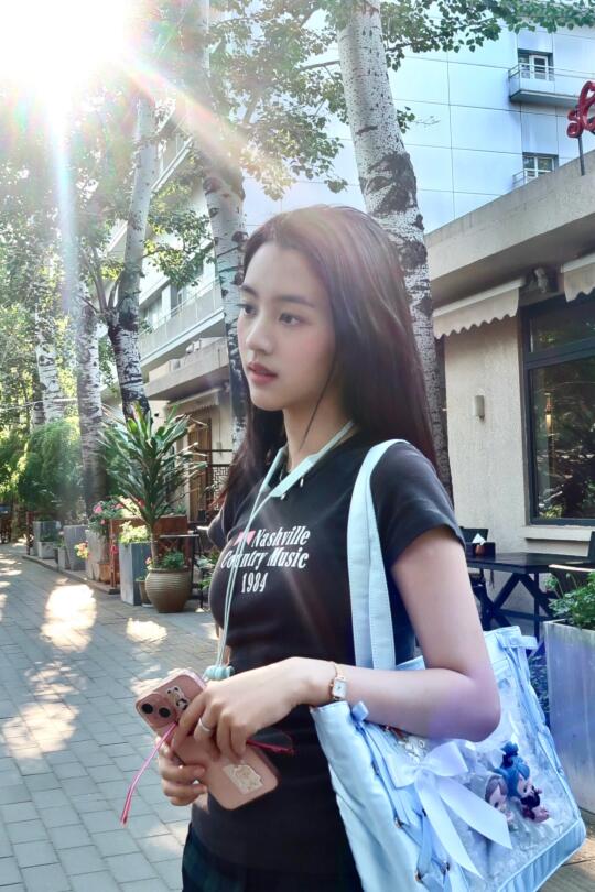 又是艳阳天☀️