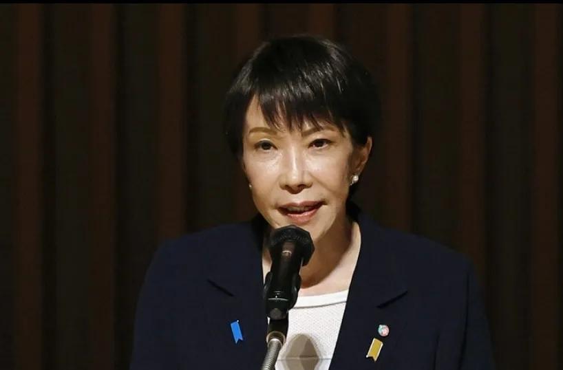 4月29日，日本政坛传来一则关于霍尔木兹海峡的好消息：此前滞留在波斯湾的一艘日本