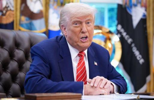 【美国总统唐纳德·特朗普表示，伊朗下一任最高领导人需要得到美国的批准才能继续掌权