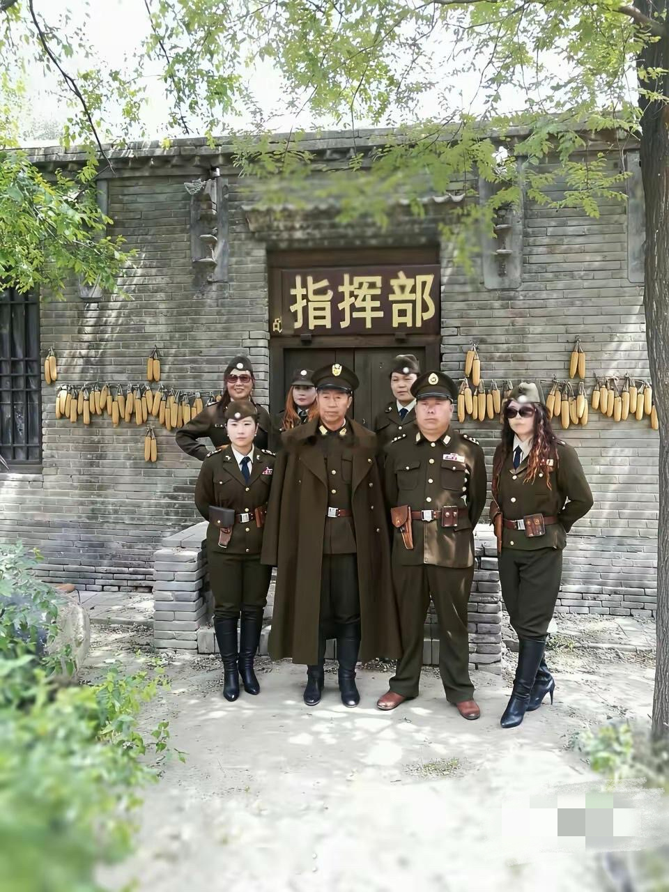 公司团建拍的，要不要撕掉？ 