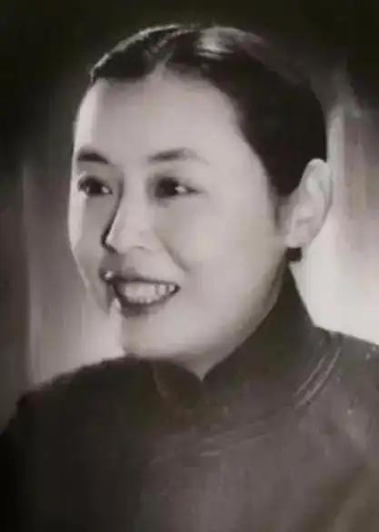 非常现实的一段话："和任何人打交道都要牢记这十句口诀：第一，经常贬低你的人，断。