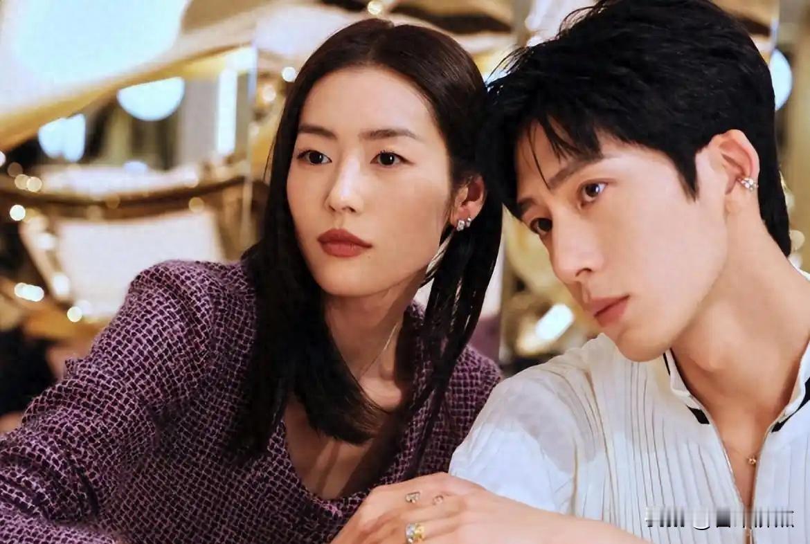 从倪妮到刘雯，井柏然变了，他到底想要什么？
最近刷到井柏然和倪妮以前的合照，又看