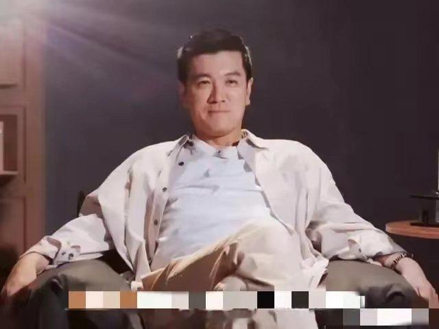 杨子黑脸你姓什么”这句话在这期《再见爱人》中简直让人毛骨悚然。杨子的表现实在令人