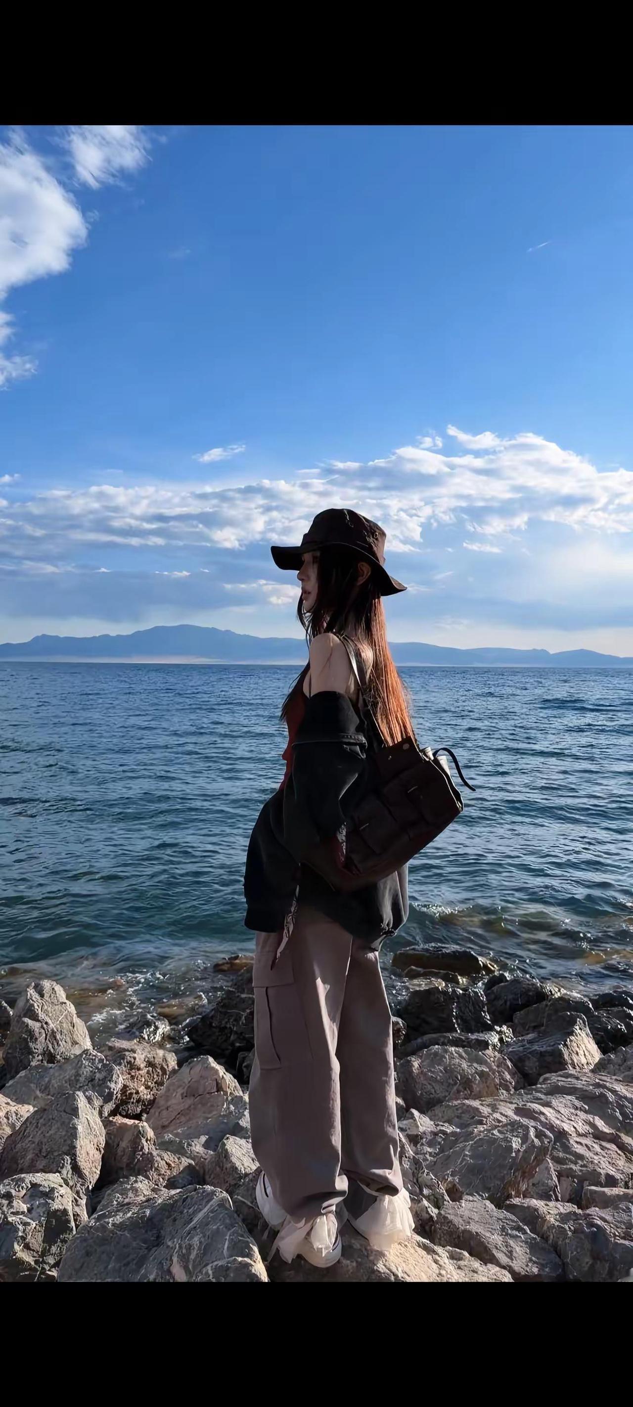 秋日穿搭。旅行穿搭 秋日穿搭 早秋穿搭 穿出自己的风格