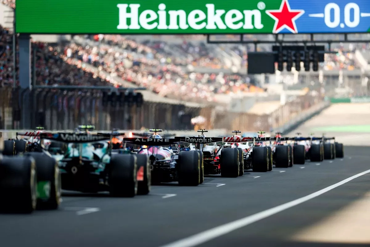 f1 一篇来自《Autosport》的分析文章分享给大家～讲的是围绕2030年前