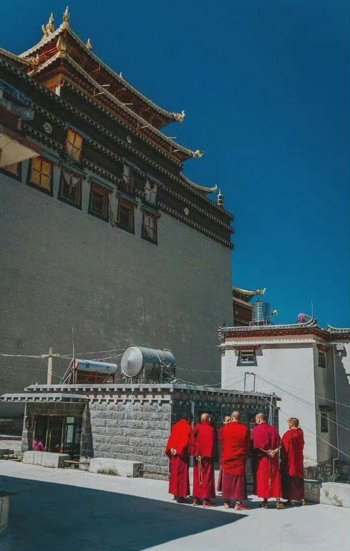 香格里拉松赞林寺，心灵牧者的信仰天堂 ！ ​ ​​​