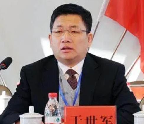 黑龙江双鸭山市，人大副职于世军任上官宣，曾主政2个县区

1968年出生的于世军