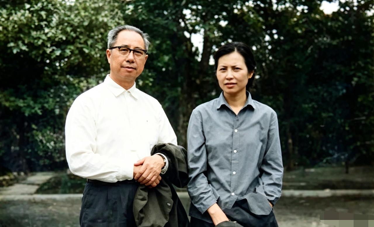 1956年，一位开国中将遵从亡妻遗愿，迎娶小姨子，将军致信岳父征求意见，岳父回复