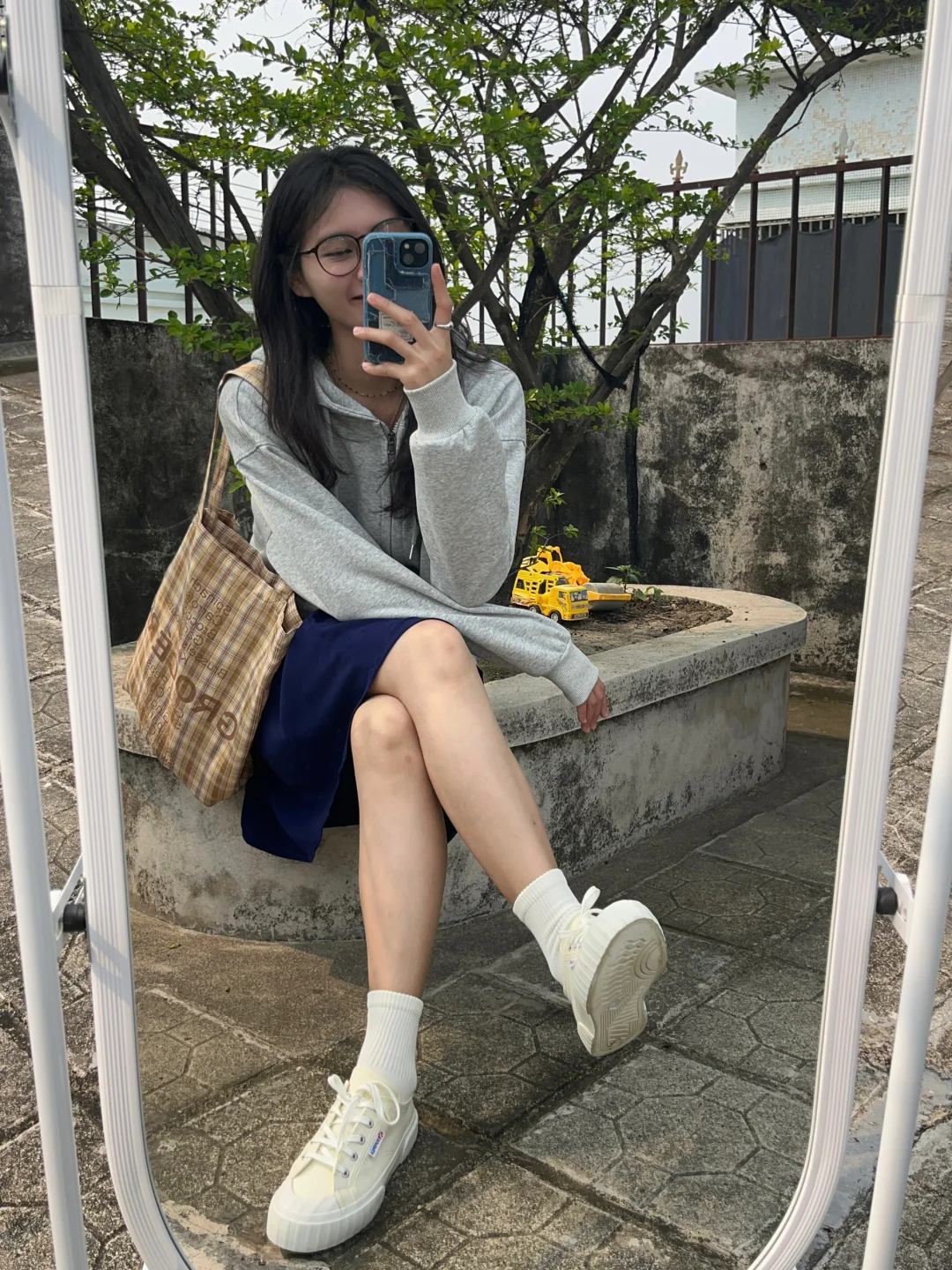 这就是青春女主的小黄鞋吧 🌻