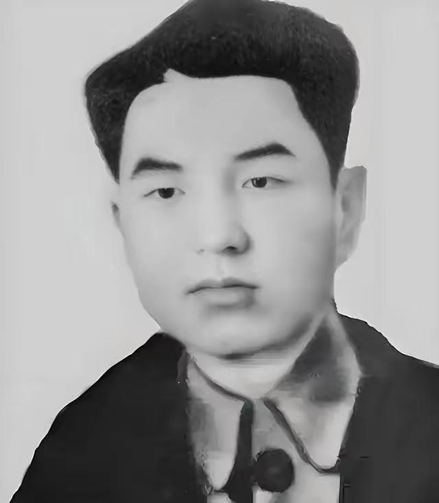 37岁军统特工壮烈赴死！击毙日军中将，遭酷刑不低头，他的骨气震彻山河！

​​他