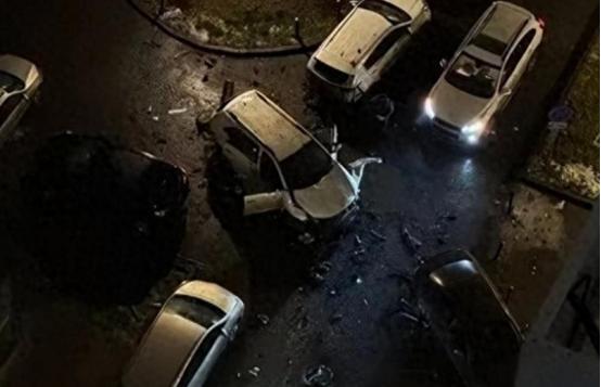 俄军中将被斩首第三天，普京下令复仇，基辅陷入火海，英法德失声
 
“拳头永远比口