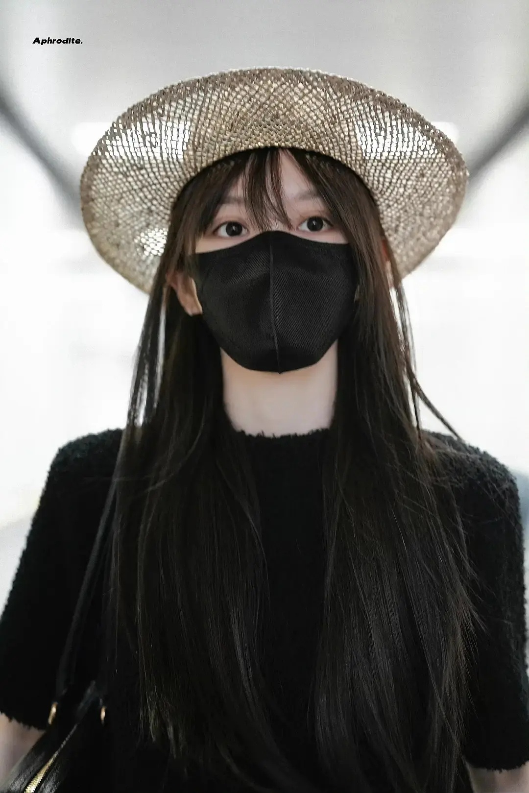 田曦薇私服好有自己的风格 