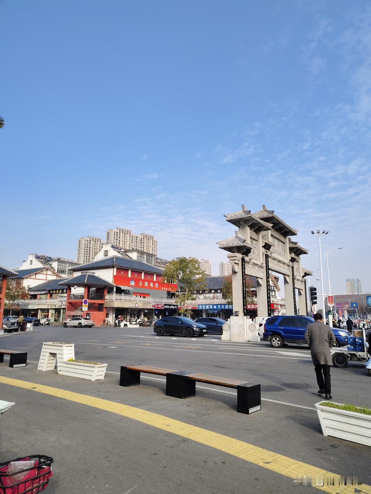 晒图笔记大赛宿迁楚街，仿古建筑，战国时期的风格，并不是流行的明清街。