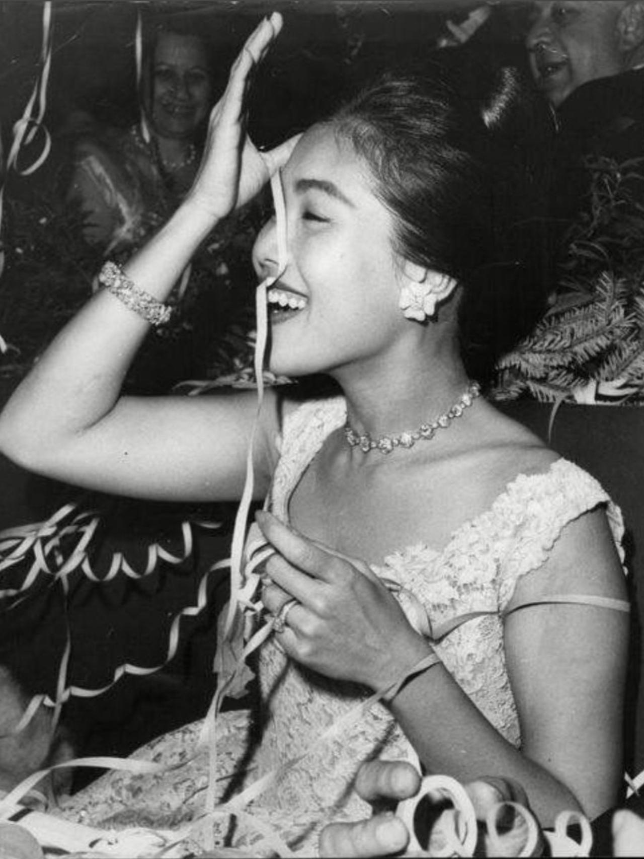 诗丽吉太后优雅退场，她是真正的人间富贵花
诗丽吉堪称全球最幸福女性典范，集美貌、