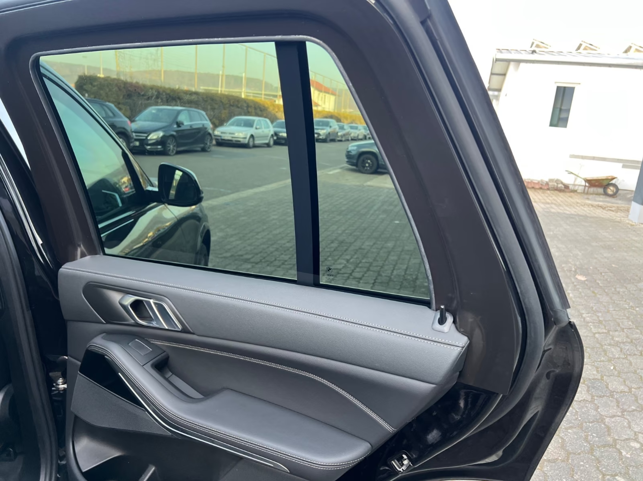 防弹车[超话] BMW X5 M50 SECURITY，宝马VR6级原厂防弹车 