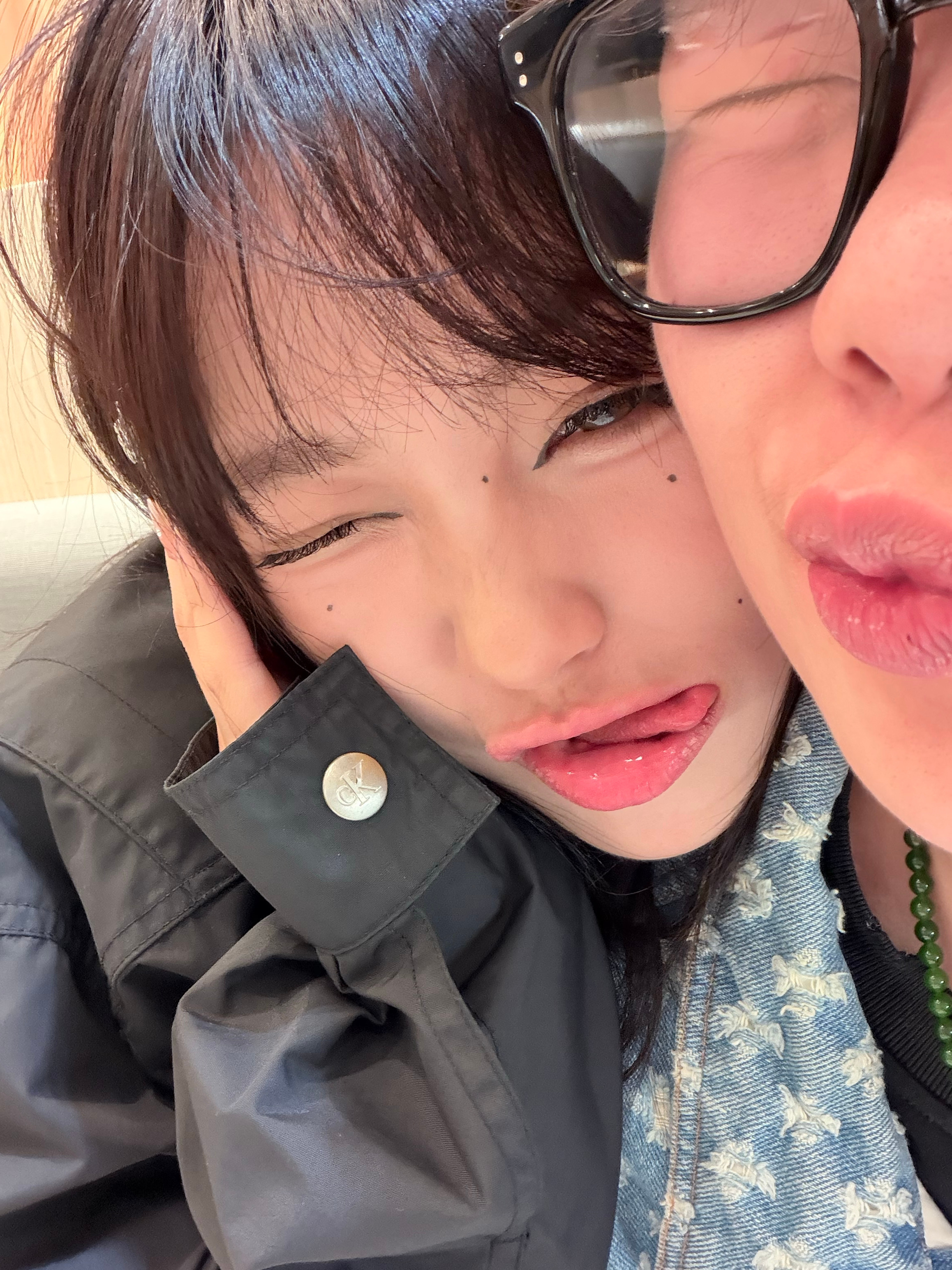 我不行了。今天笑的我一身汗 