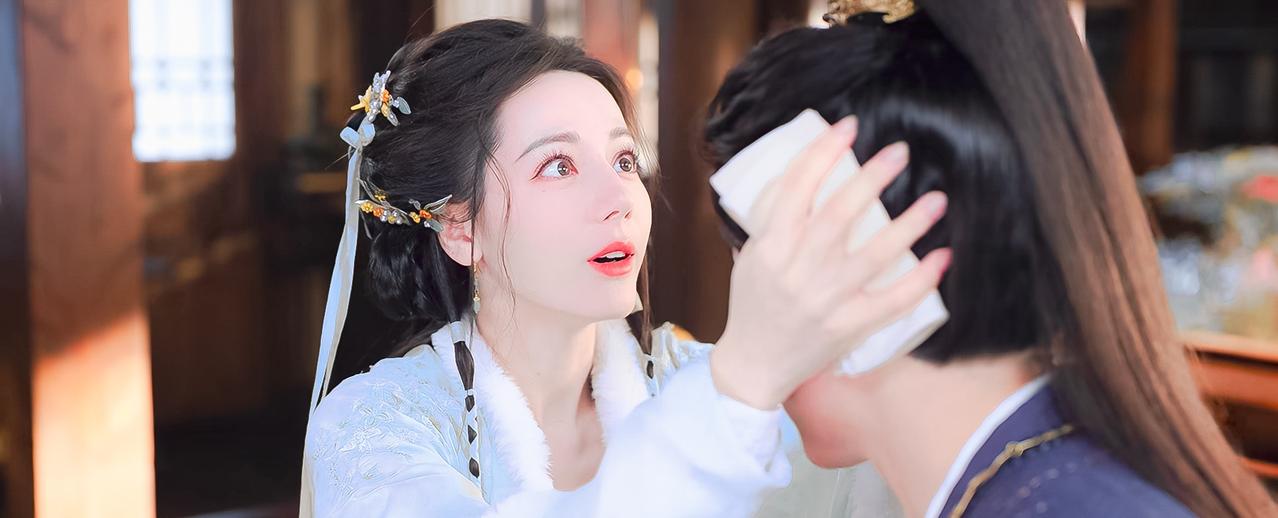 剧集白日提灯
迪丽热巴‖贺思慕 ​ 专栏 · 汤-修图产出 ​​​