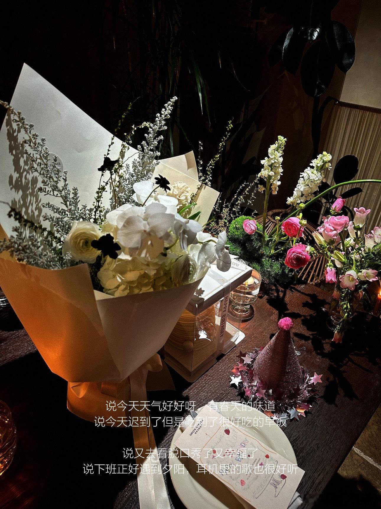 人只有幸福的时候才会话多是的 