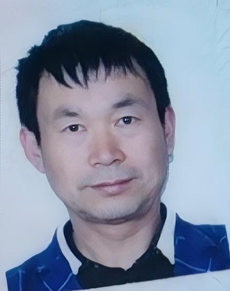 我记得自己叫喜利（音），还有个弟弟叫喜柱或喜缘（音）。约1974年出生，记忆中大