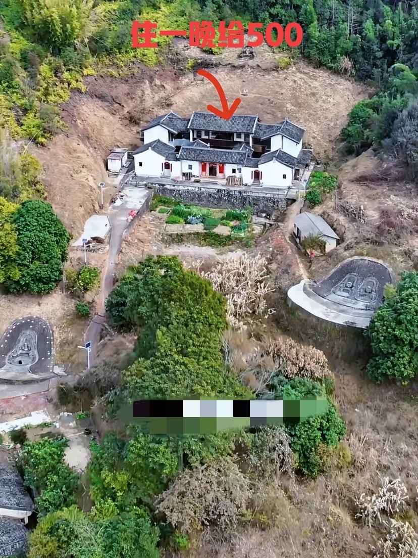 一晚给你500，不许带手机，你敢住多久？