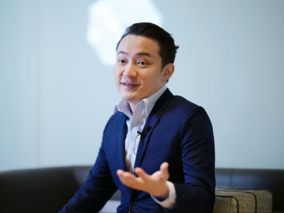 孙宇晨当务之急，
不是撤销官司，
也不是公开道歉，而是找个心理医生，好好看一下“
