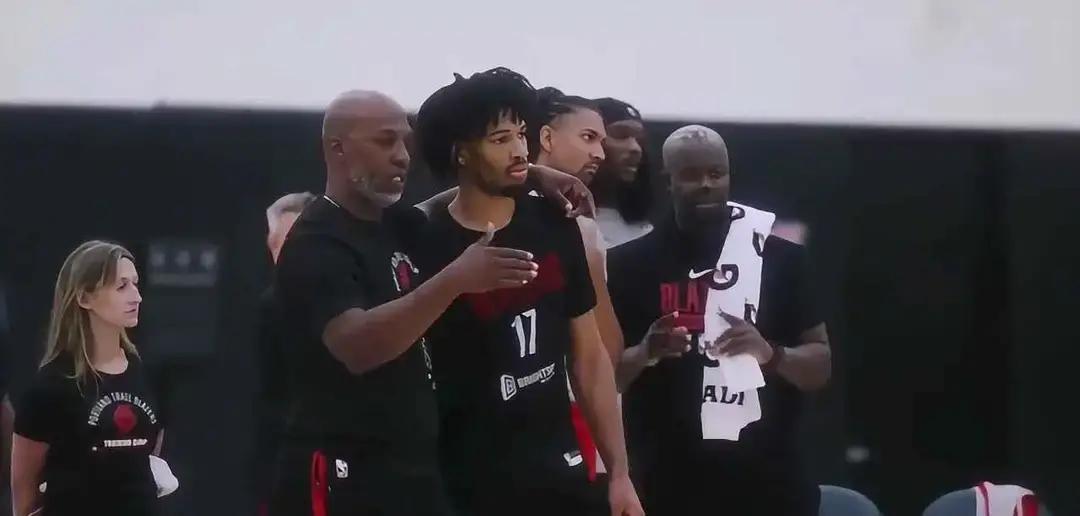 18岁内线罚球92%，青岛队押宝他
 
这数据连外援都做不到。杨瀚森刚签的三年A