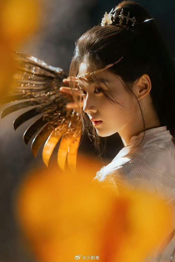 卢昱晓杀回古偶了卢昱晓杀回古偶了， 卢昱晓凭《入青云》回古偶！明意魅魔感拉满，打