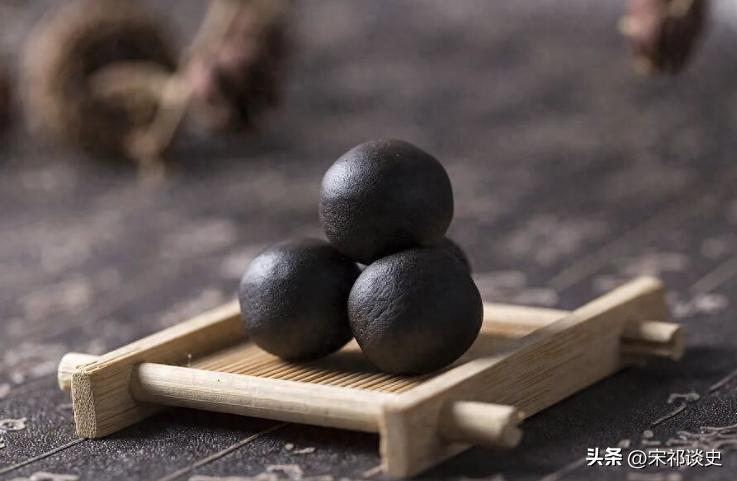 药店卖爆医院清退！安宫牛黄丸为何被移出挂网名单？
从中国新闻周刊的报道中了解到，