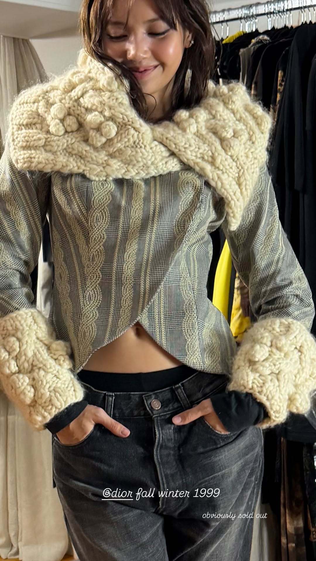 260314 Yourgarmentz更新Lisa相关😍好漂亮!!!宝宝依旧在