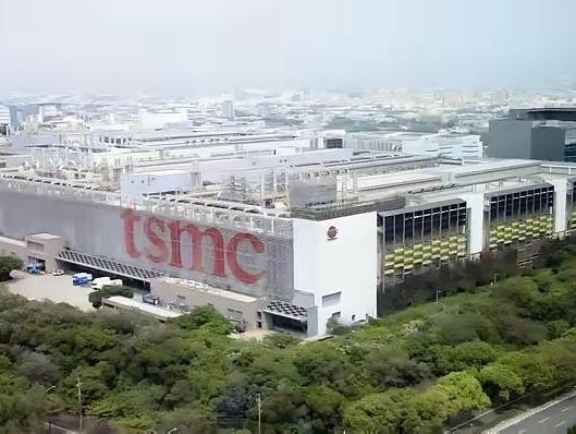 台积电，已经死了！不是死在导弹下，而是死在了中美两国的A4纸上
 
这话听着扎心