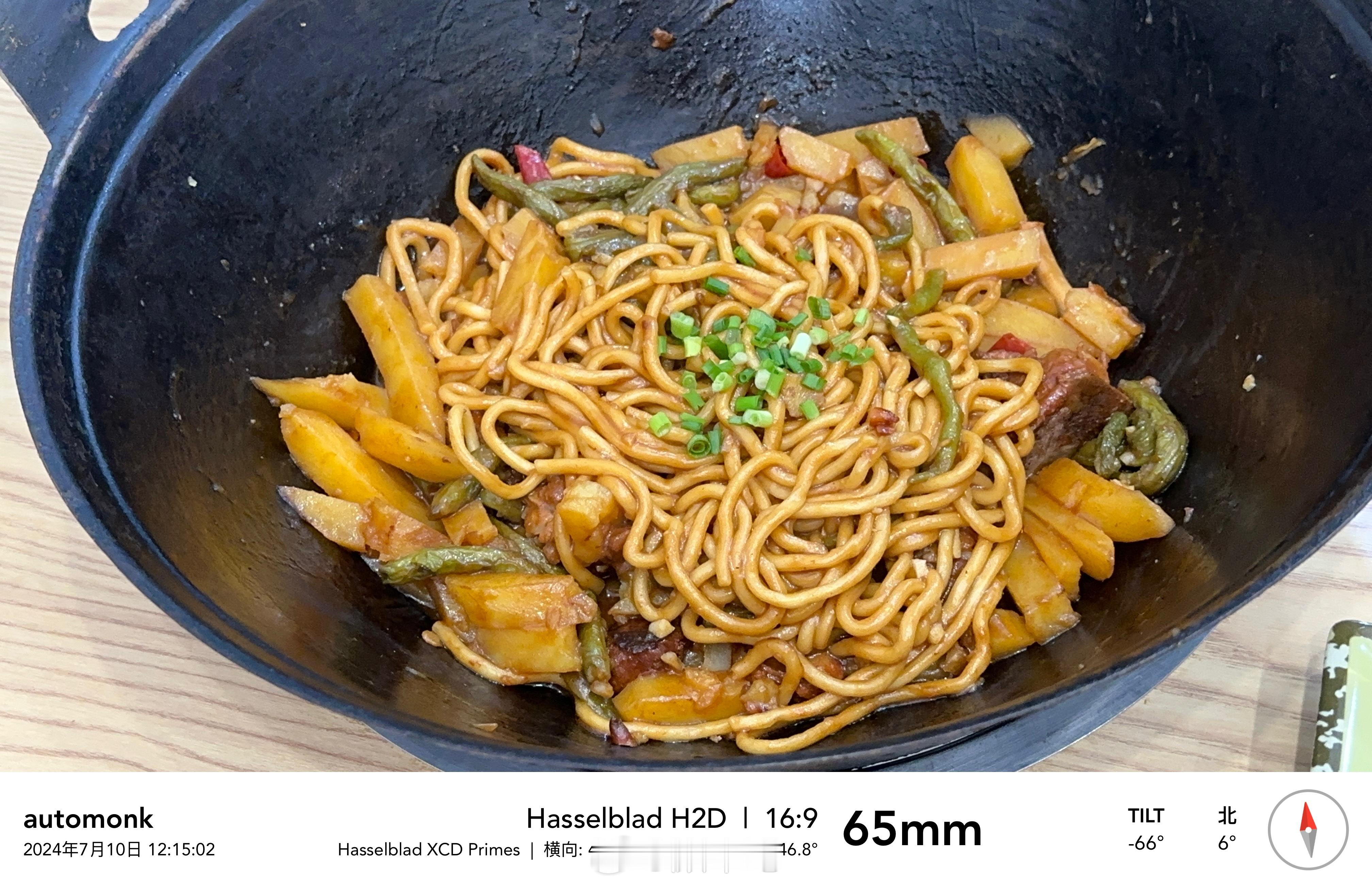 最近碳水吃太多，冰冷碳酸饮料喝太多，腰腹脂肪含量蹭蹭往上涨啊，终究还是败给了管不