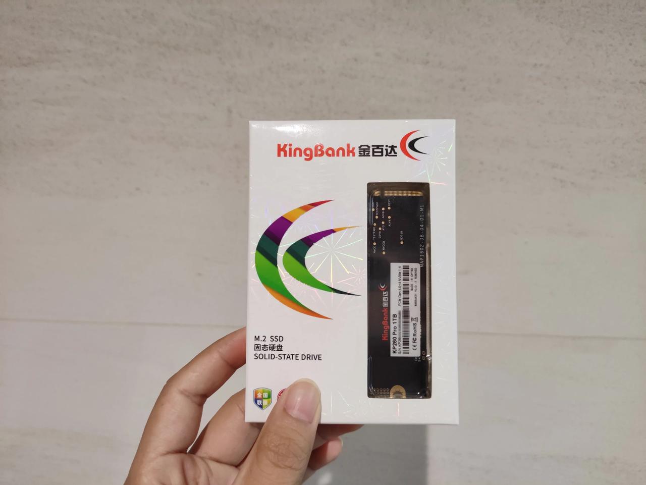 终于有人把M.2 SSD固态硬盘的价格打下来了！以前看到M.2 SSD固态硬盘价