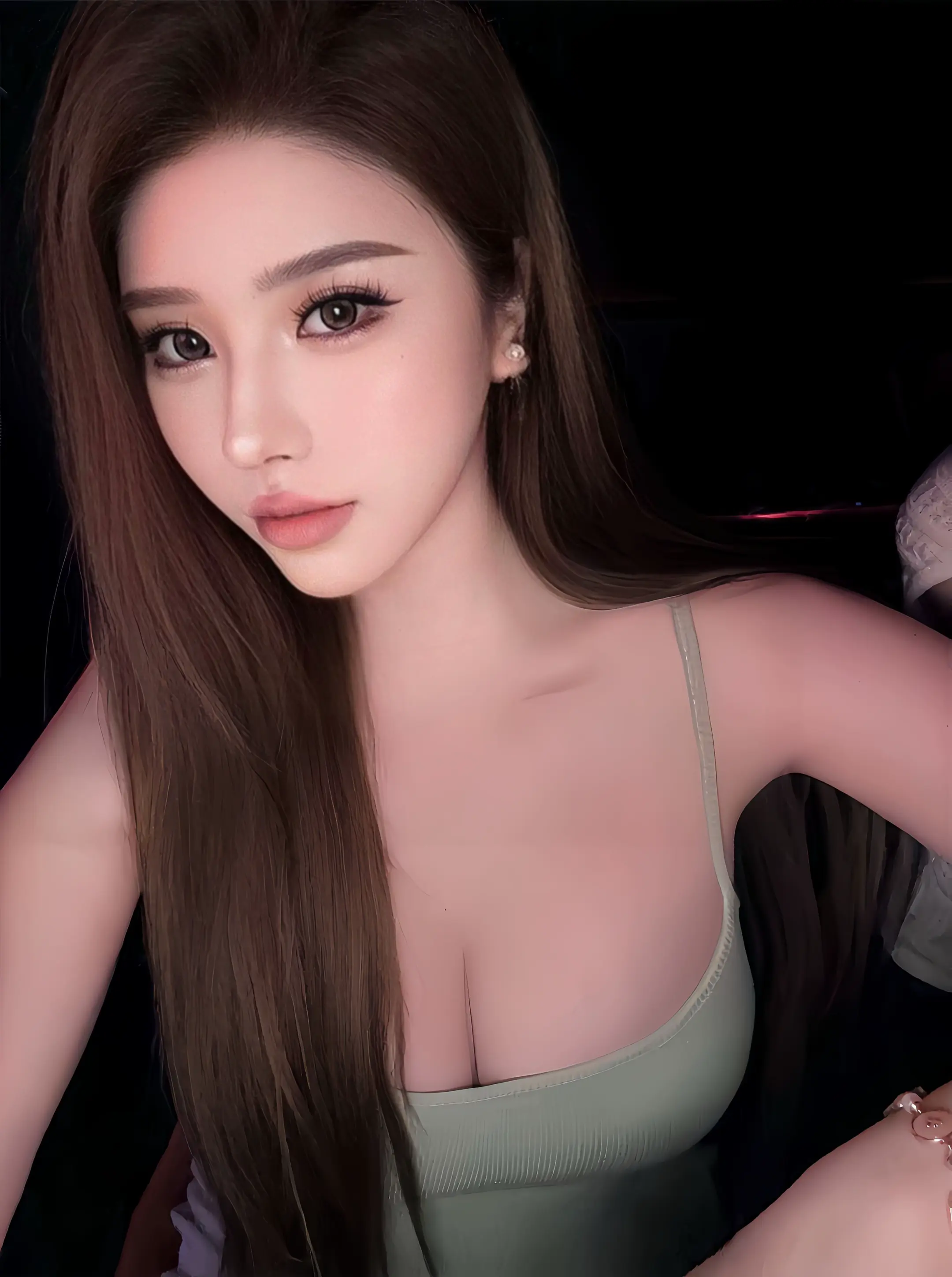 总是销声匿迹 社交软件永远不更新 只允许与你亲密无间的人知道你的近况