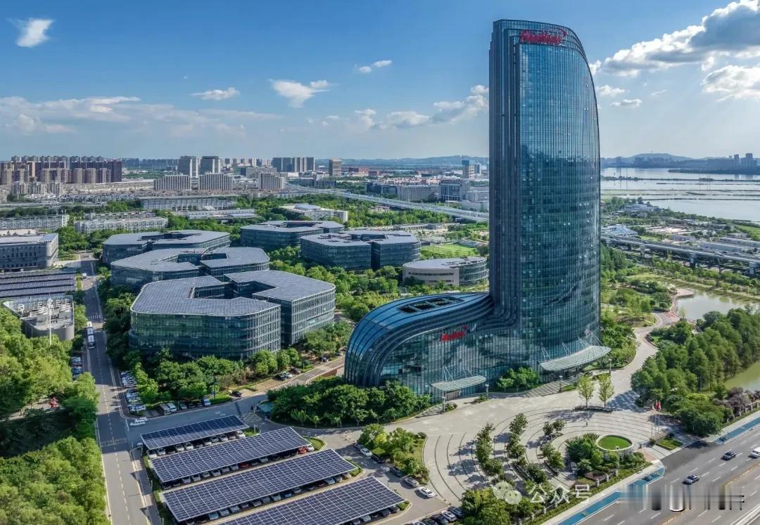 双喜临门！烽火通信市值破千亿同日换帅，光谷再添千亿光通信龙头

6 月 16 日