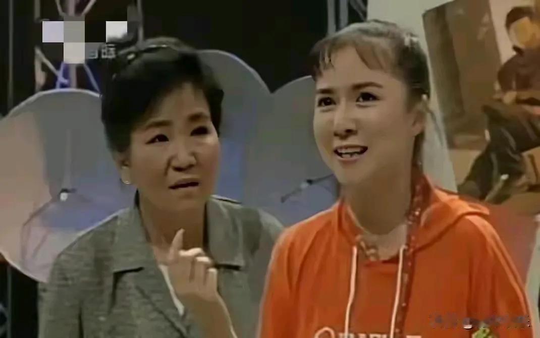 现在的年轻人不追星了…

现在的年轻人，比八九十年代的年轻人理智多了，更务实了，