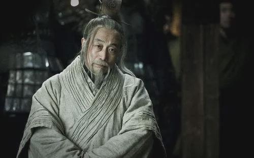 项羽的功业，一多半儿是范增葬送的。

一说到项羽为什么输，全世界都异口同声骂一句