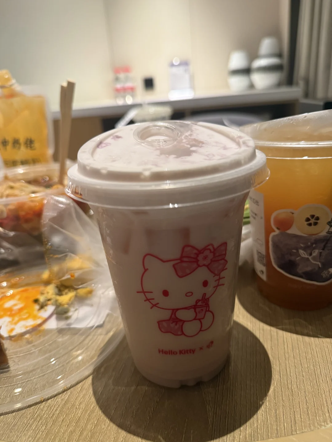 想请问柳州本地人都爱吃的螺蛳粉有吗？