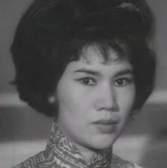 余美华 (Yu Mei Wah)，香港电影演员，银幕处女作是《风尘侠犬》(195