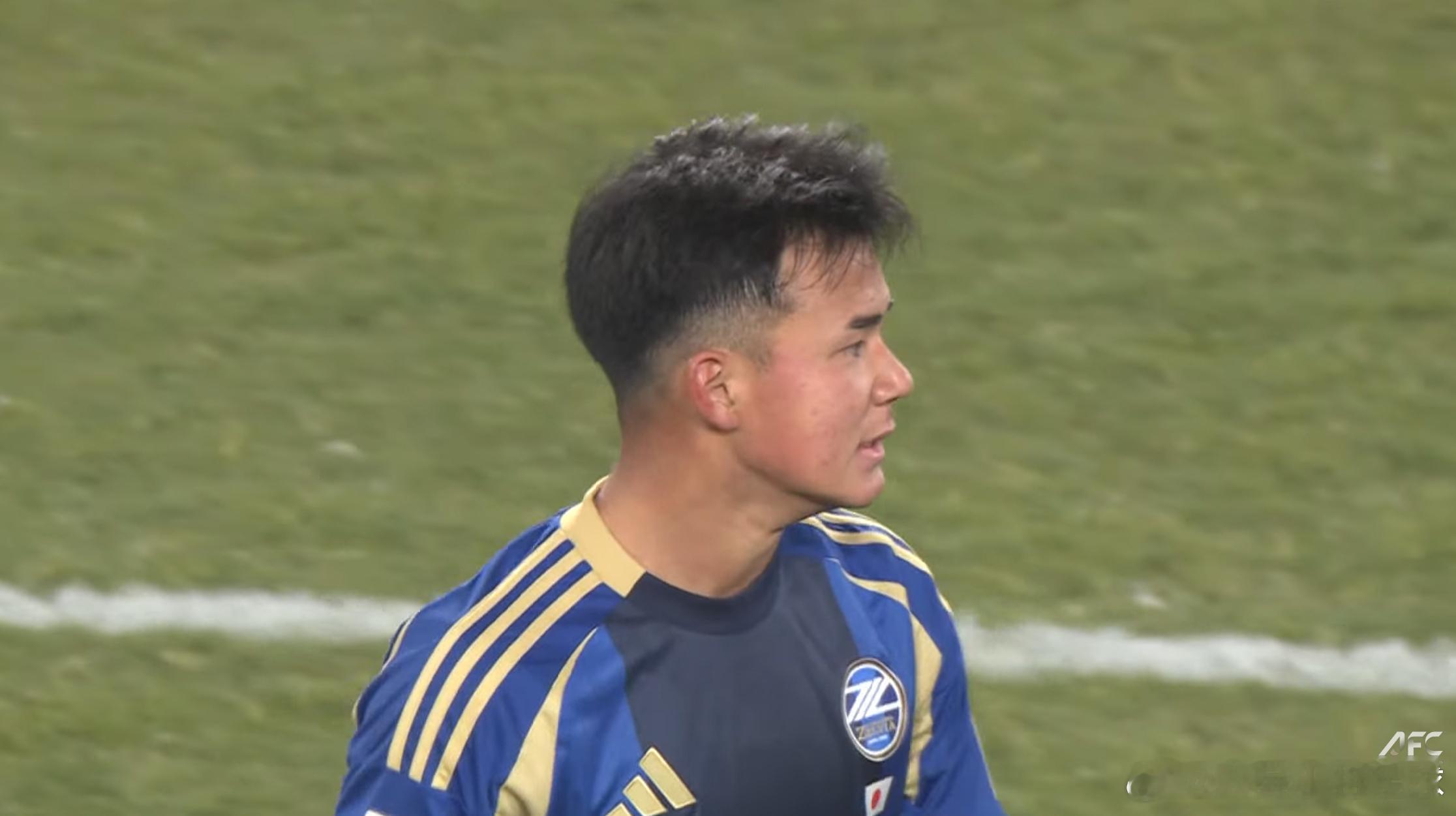 j league 徳村楓大，拥有罗马里奥般的身高（169），但距离东亚杯小王子相