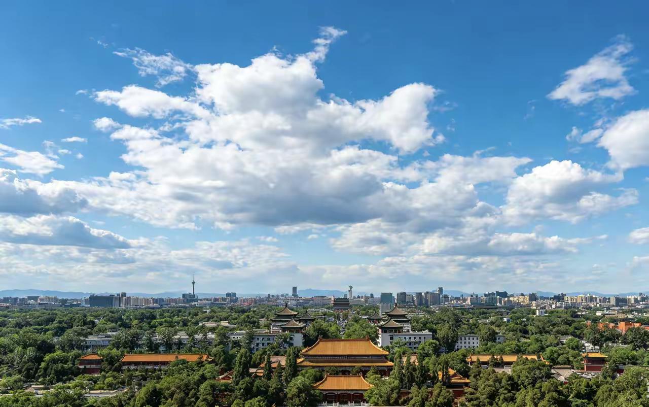 这首《赞歌》太好了，曲谱优美动听，慢慢跟着学唱是一种享受！