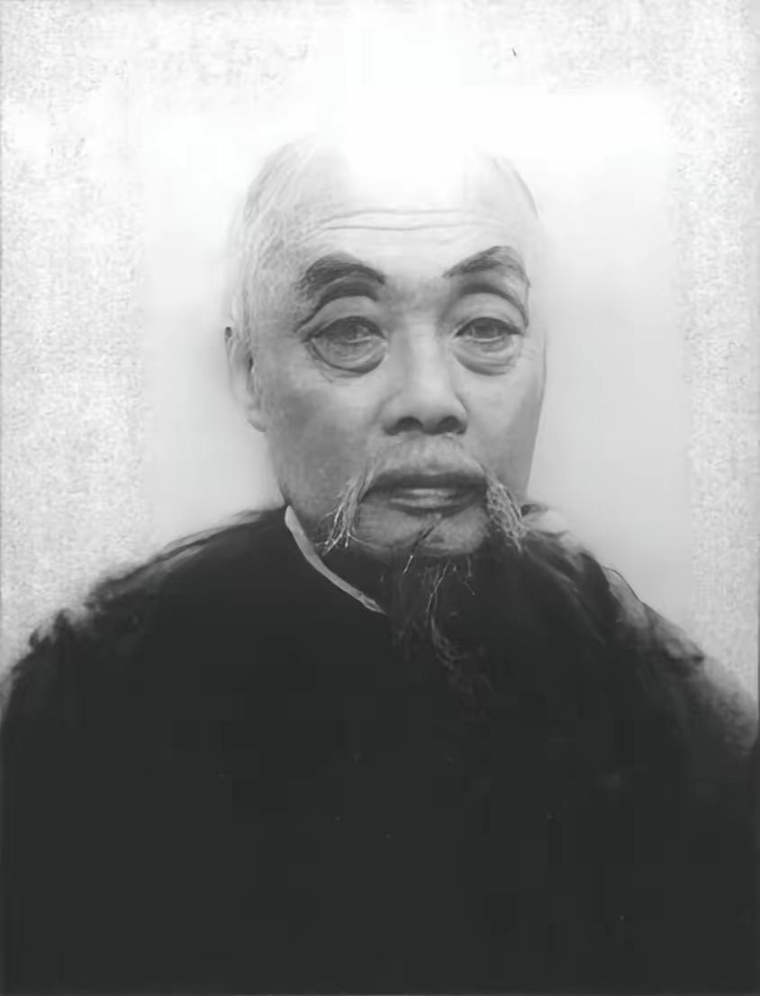 1884年，为了延续香火，清末状元张謇在妻子的安排下，纳了一房小妾，可小妾却迟迟