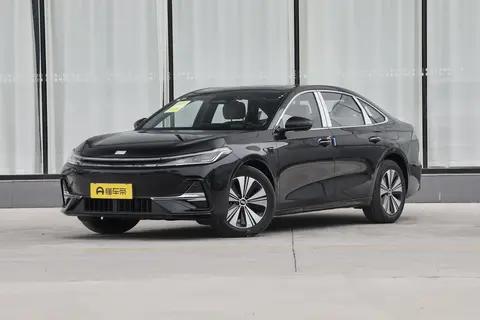 看到新款吉利银河A7 PHEV现身，也就只提升了续航，价格依旧保持8.98万起步