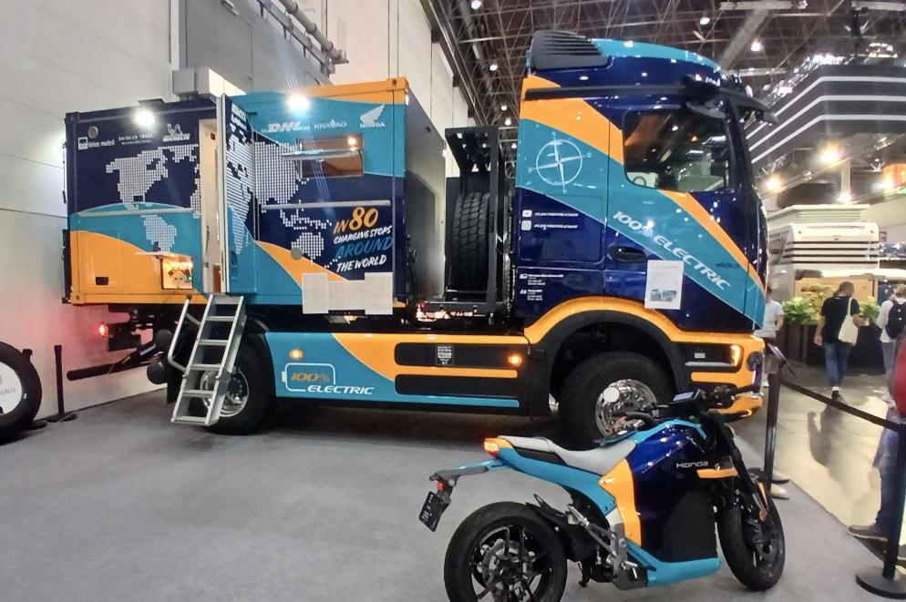 10.10武汉房车展：戴姆勒卡车、荷兰Bliss Mobil与资深探险家联合打造