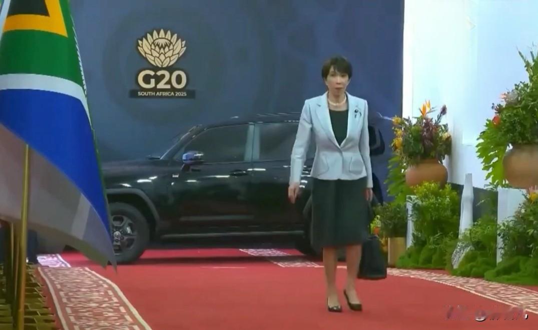 高市为G20精心打扮，遭日本网友群嘲

南非G20峰会前夕，日本首相高市早苗在其