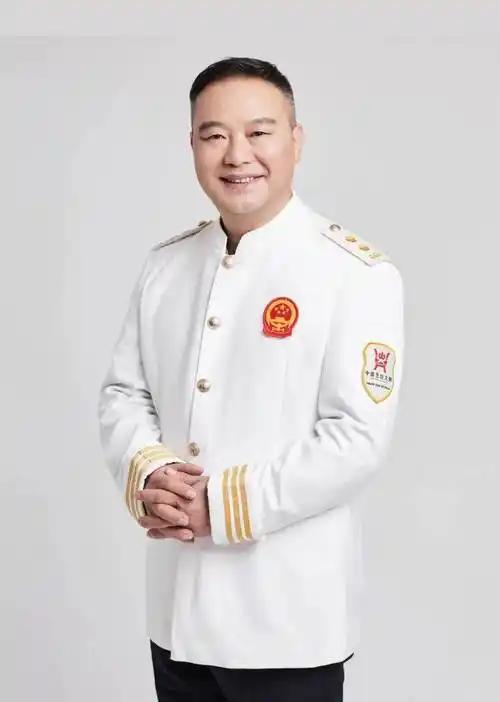 湘菜大师黄惠明对湘菜的贡献

文/中国湘菜文化大师  邓杰

湘菜大师黄惠明，对