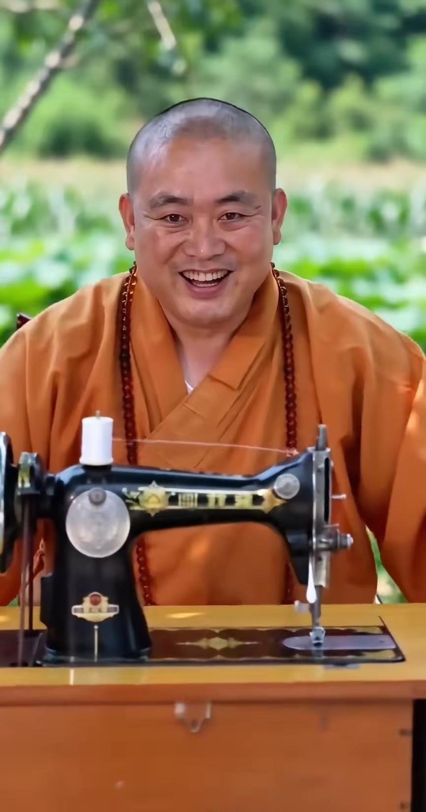 胡说八道，狱友最最反感流氓、强奸犯人。释永信进出根本就不用监管打，叫狱友就砸死了