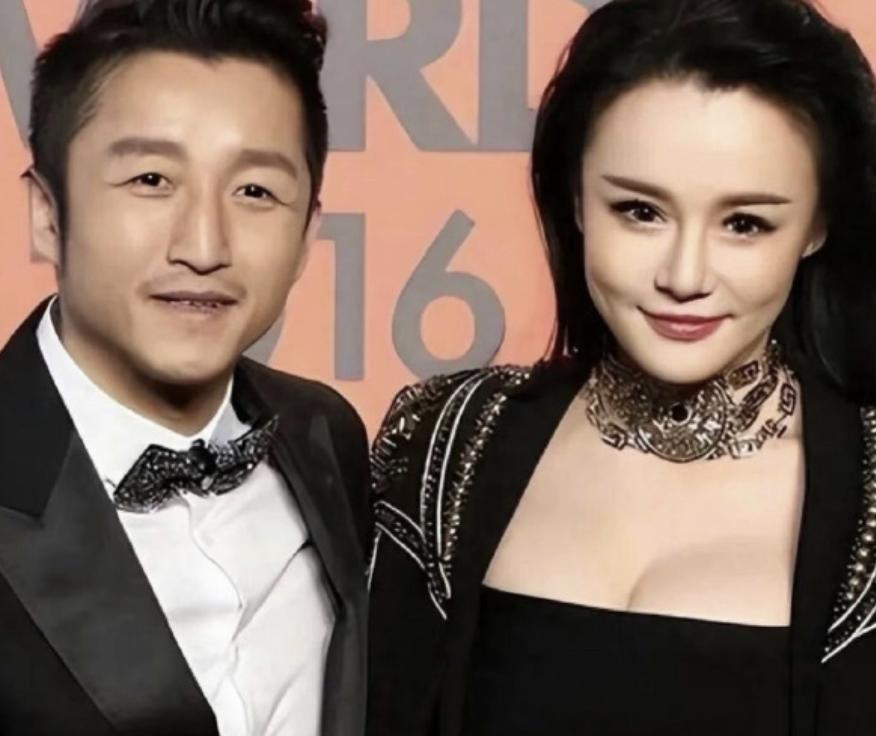 冉莹颖是有点表演型人格的。

有这么一幕，那就是冉莹颖前一秒跟儿子说要珍惜粮食，