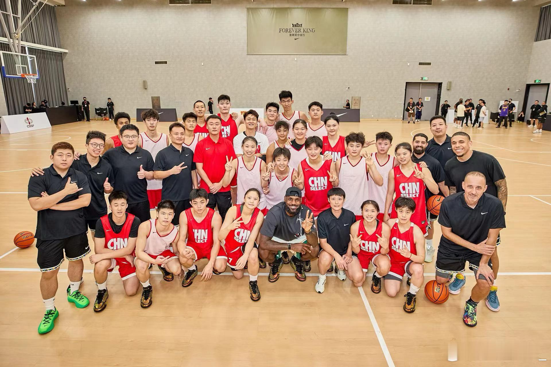 据我爱女篮了解，中国U16女篮已经于今天早上从广州启程，飞往马来西亚吉隆坡，参加