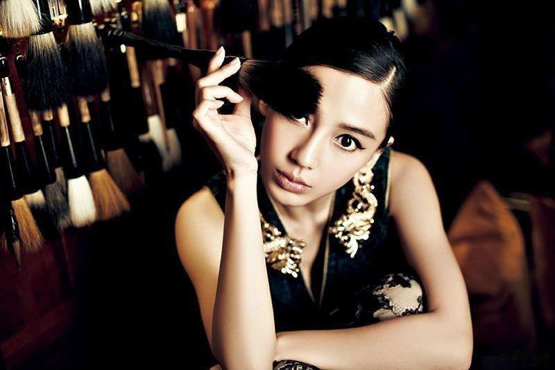 angelababy angelababy“对你的爱像循环播放的电影 从未停止”